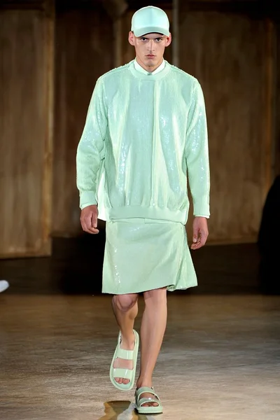 Look 38